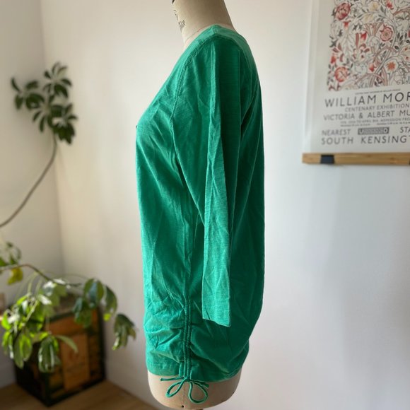 *Free add-on with purchase* Green Dalia Boatneck Tee - Picture 2 of 9